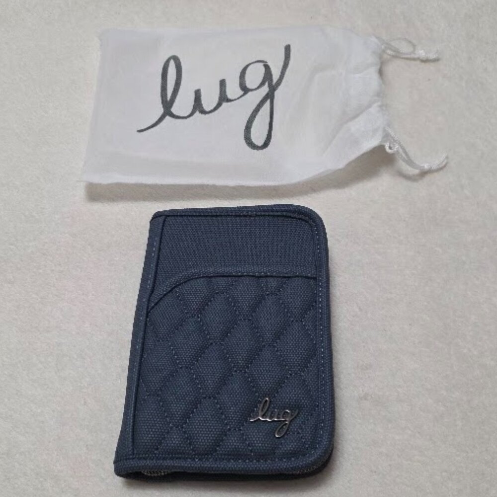 Lug SLATE BLUE Pilot Matte Luxe VL Passport Wallet NWOT